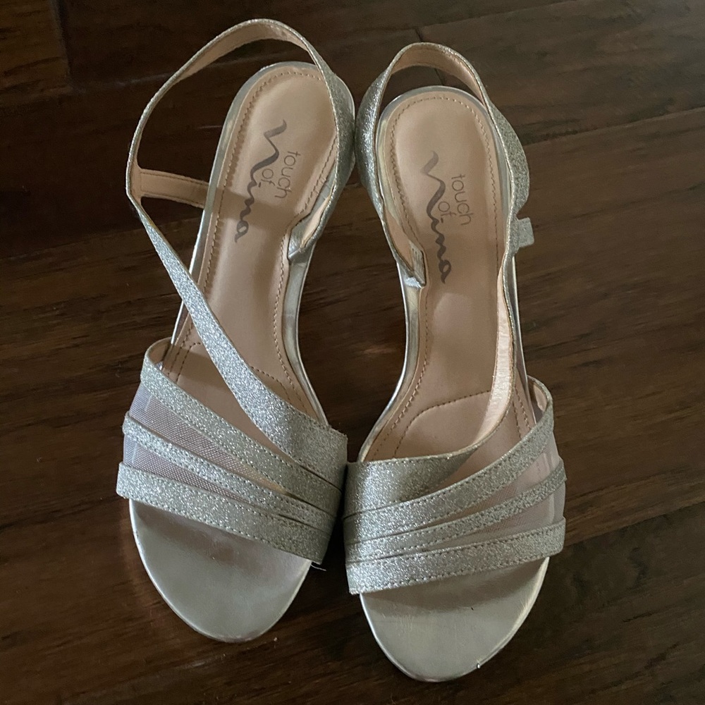 Nina Silver Shoes for special occasions. Size 6.5 Great condition!